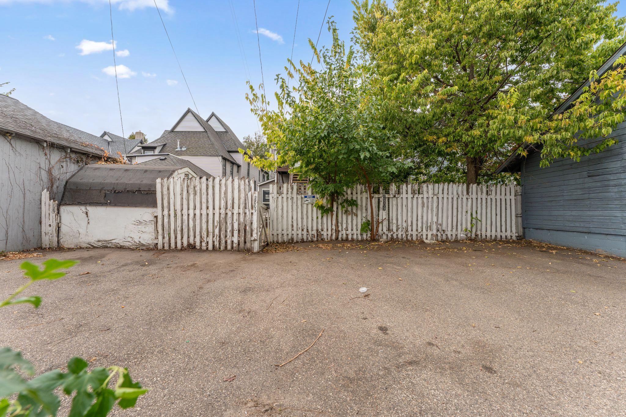 2809 Garfield Avenue