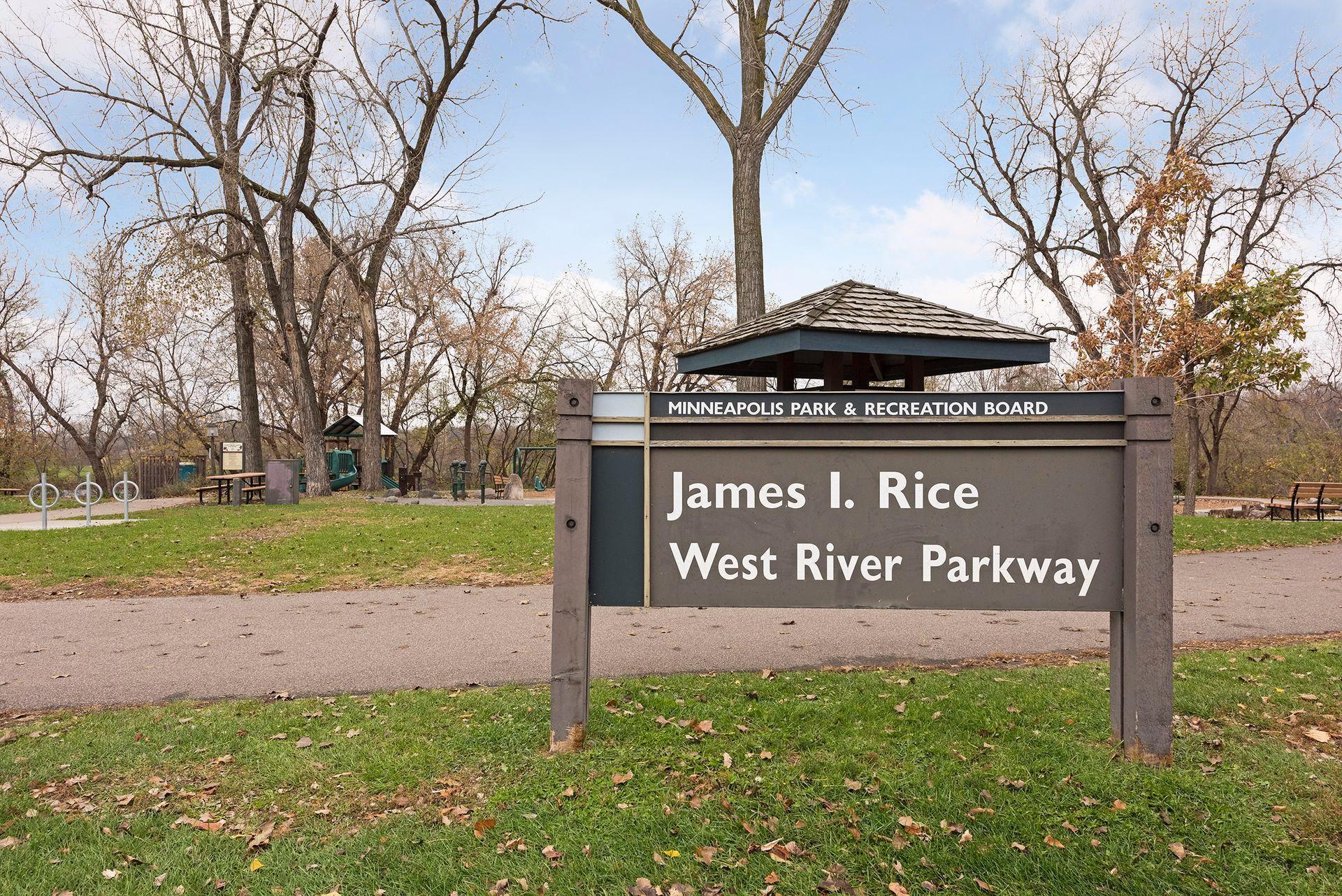 525 3rd Street N Unit: 414