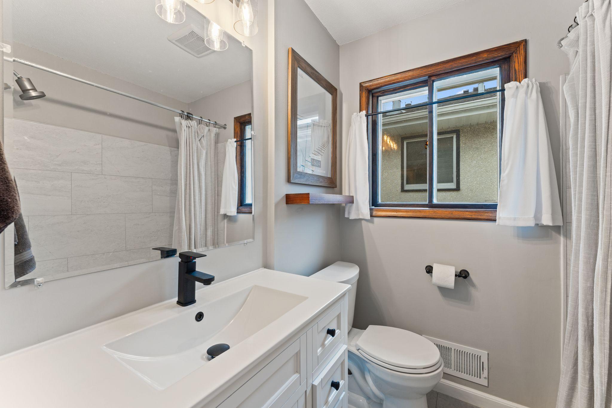 5725 Xerxes Avenue S