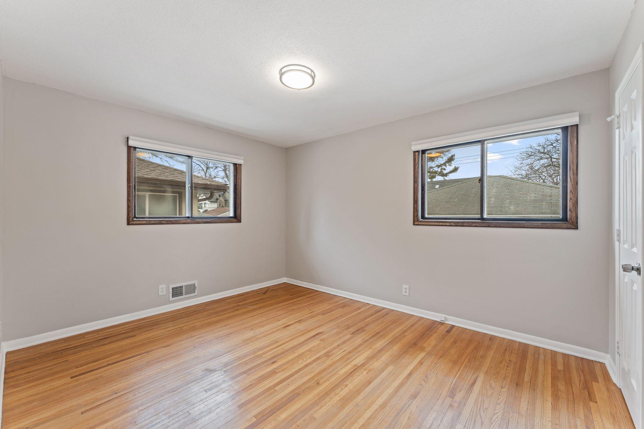 5725 Xerxes Avenue S