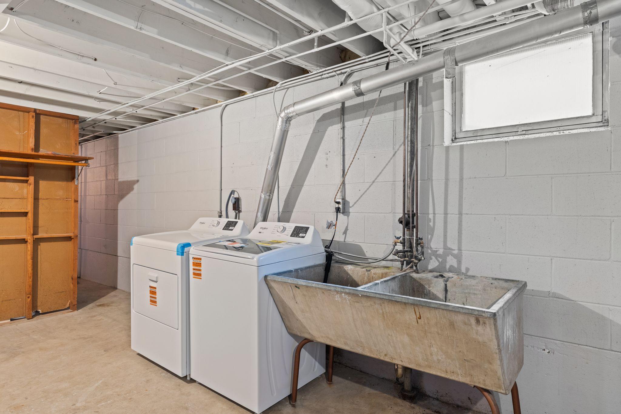 5725 Xerxes Avenue S