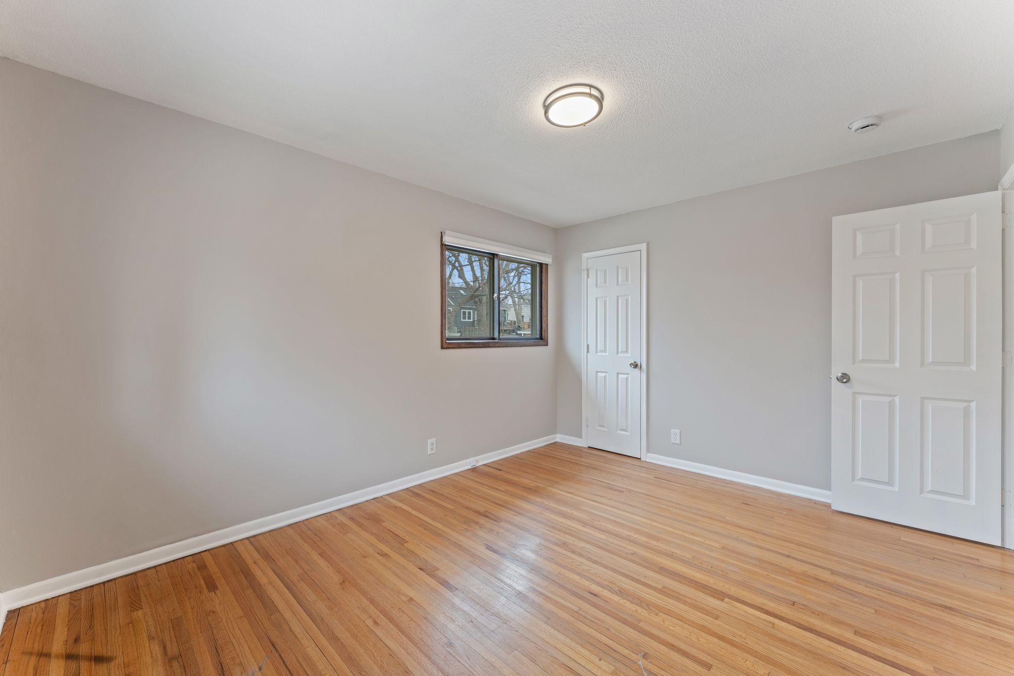 5725 Xerxes Avenue S