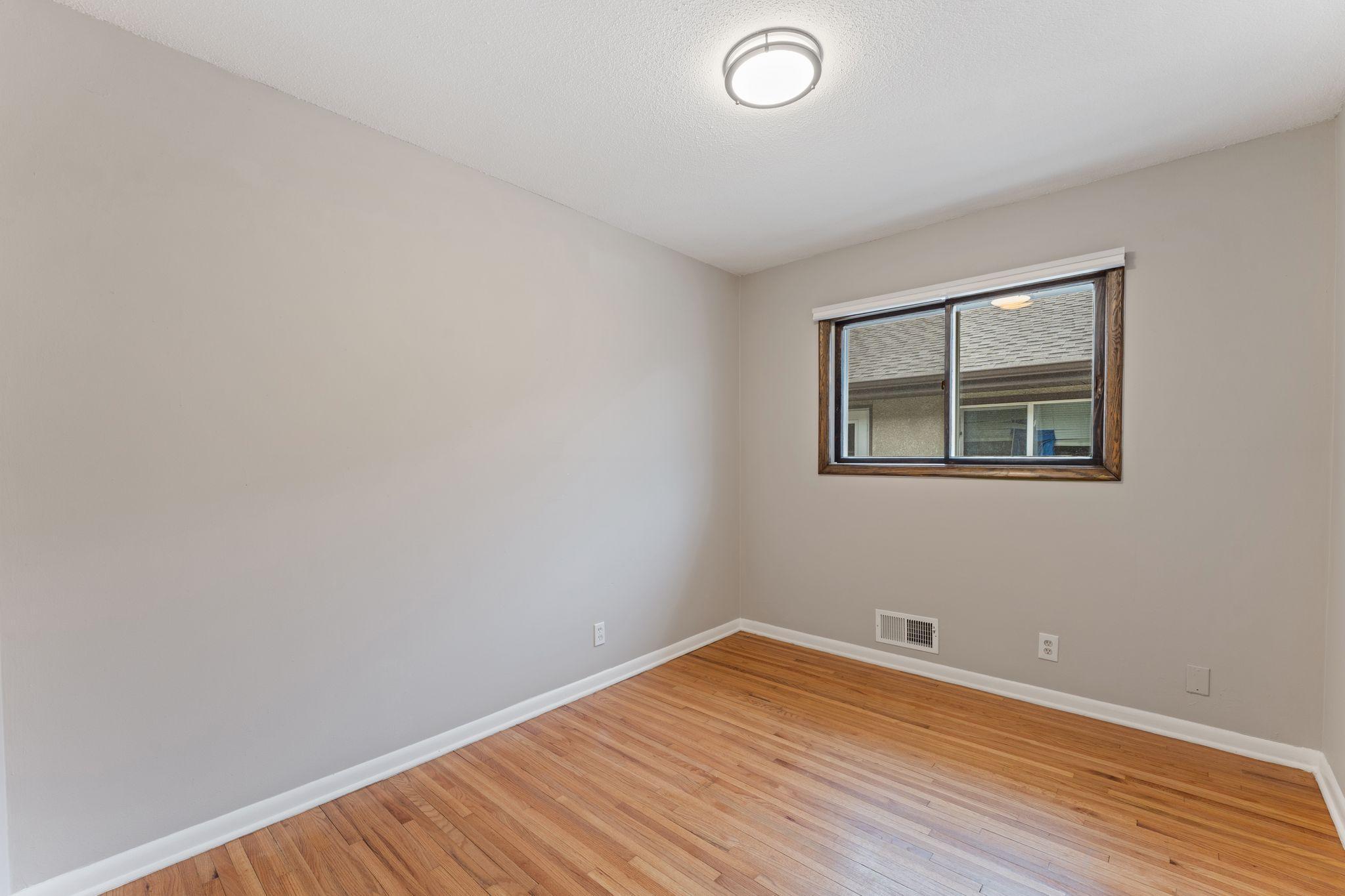 5725 Xerxes Avenue S