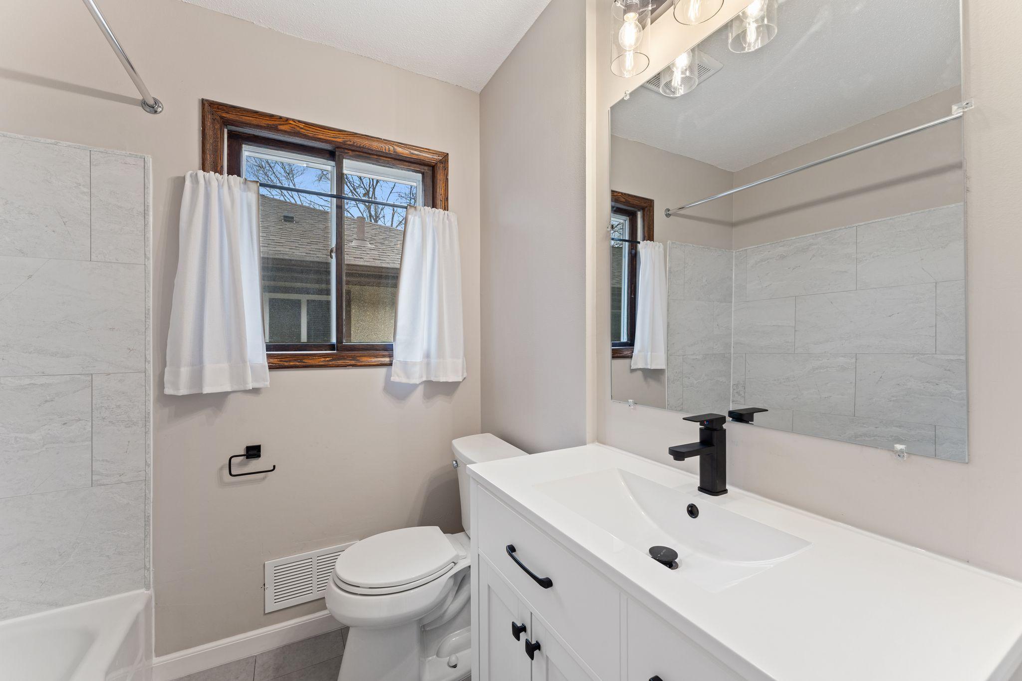 5725 Xerxes Avenue S