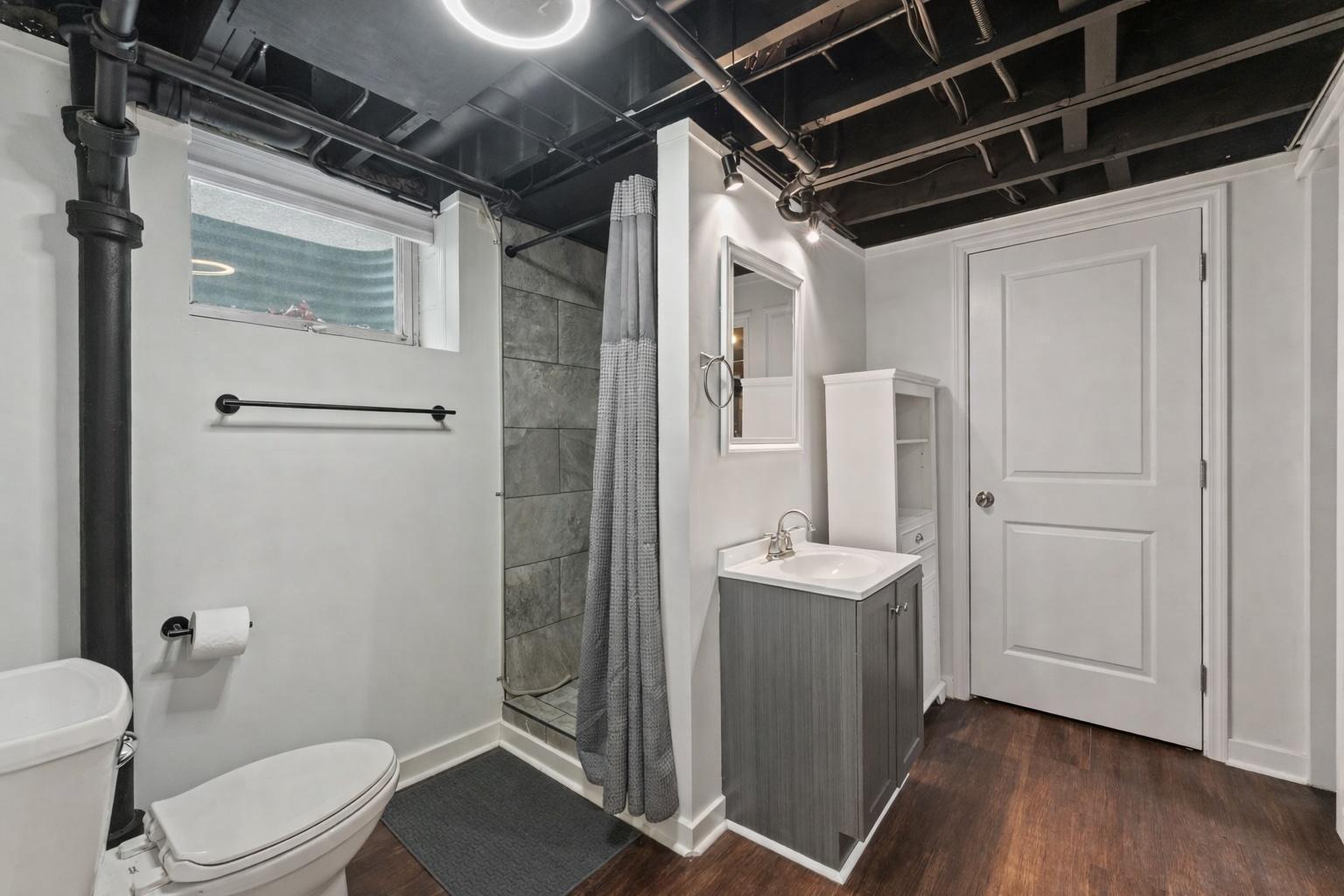 5725 Xerxes Avenue S