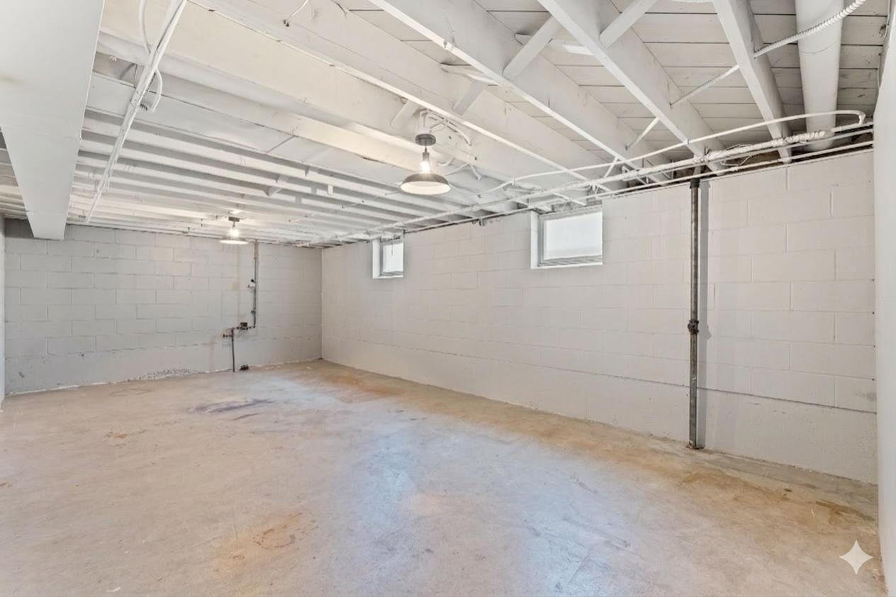 5725 Xerxes Avenue S