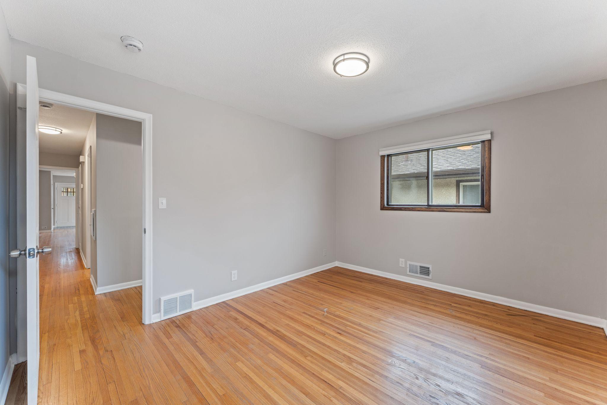 5725 Xerxes Avenue S