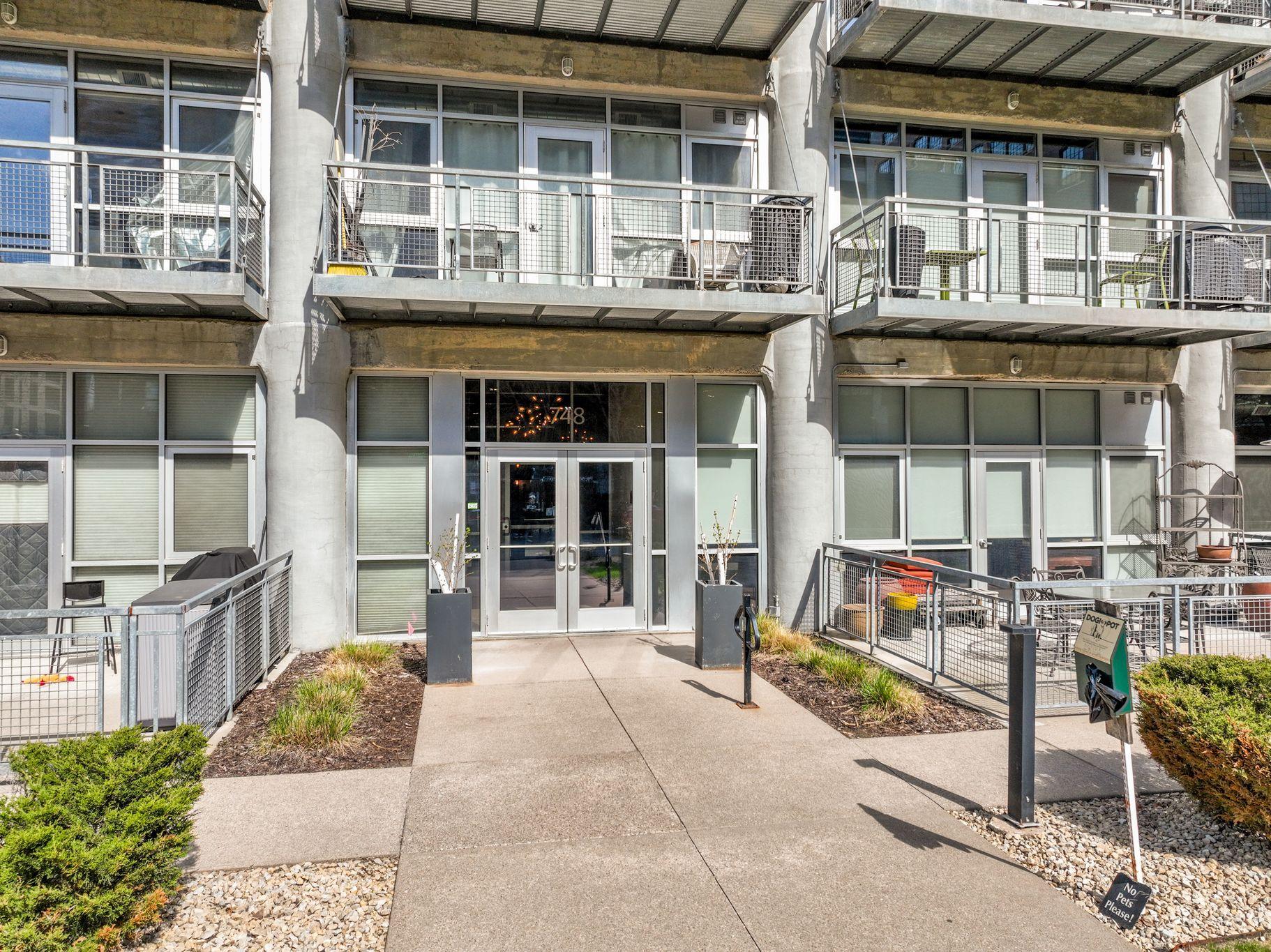 748 3rd Street N Unit: 601