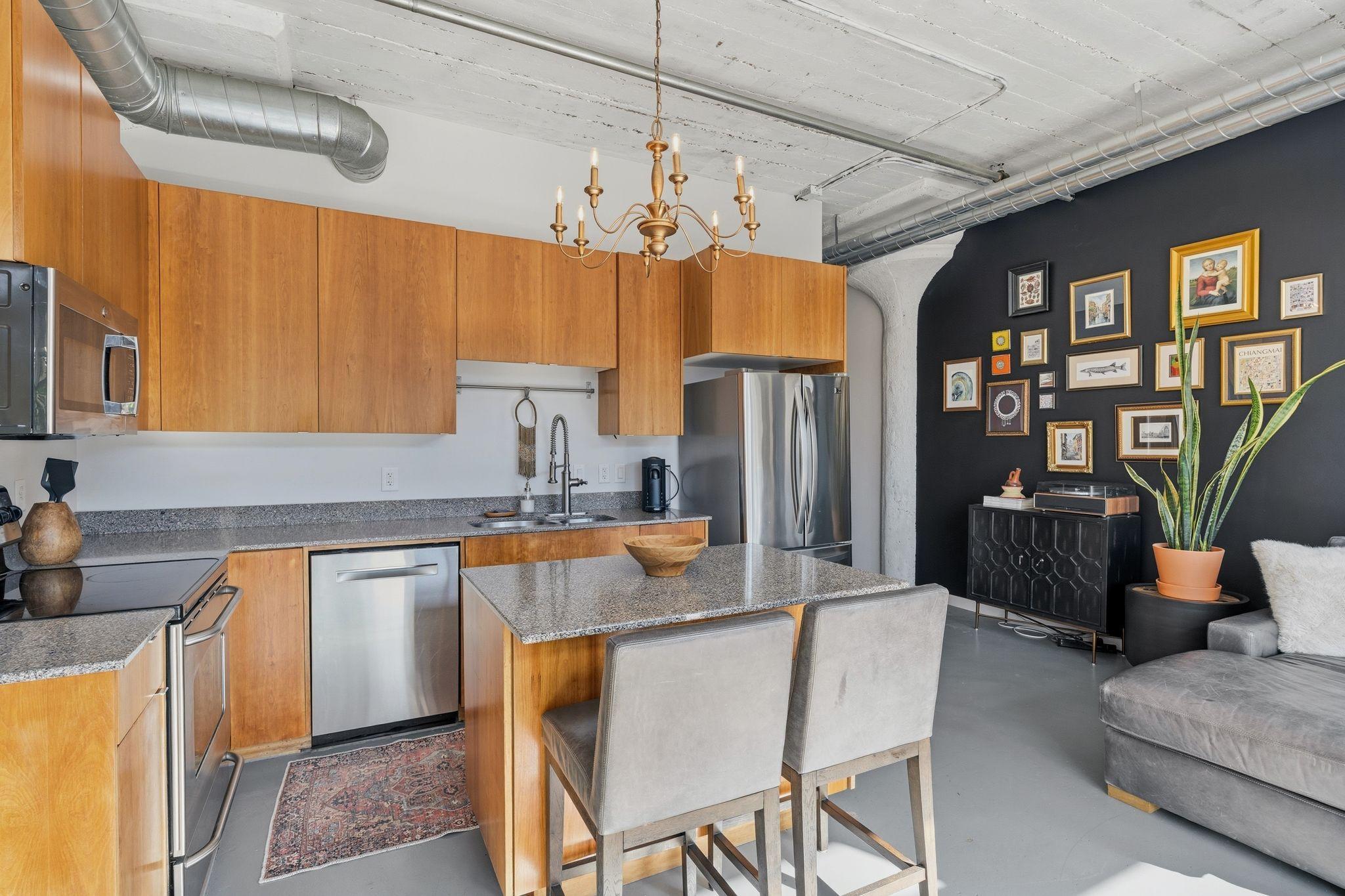 748 3rd Street N Unit: 601