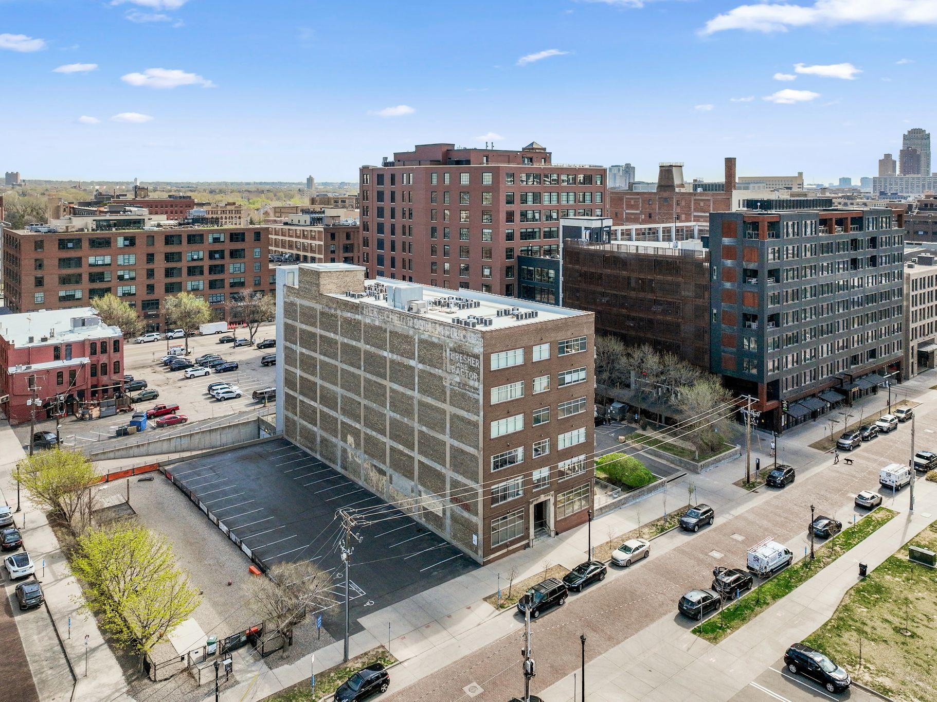 748 3rd Street N Unit: 601
