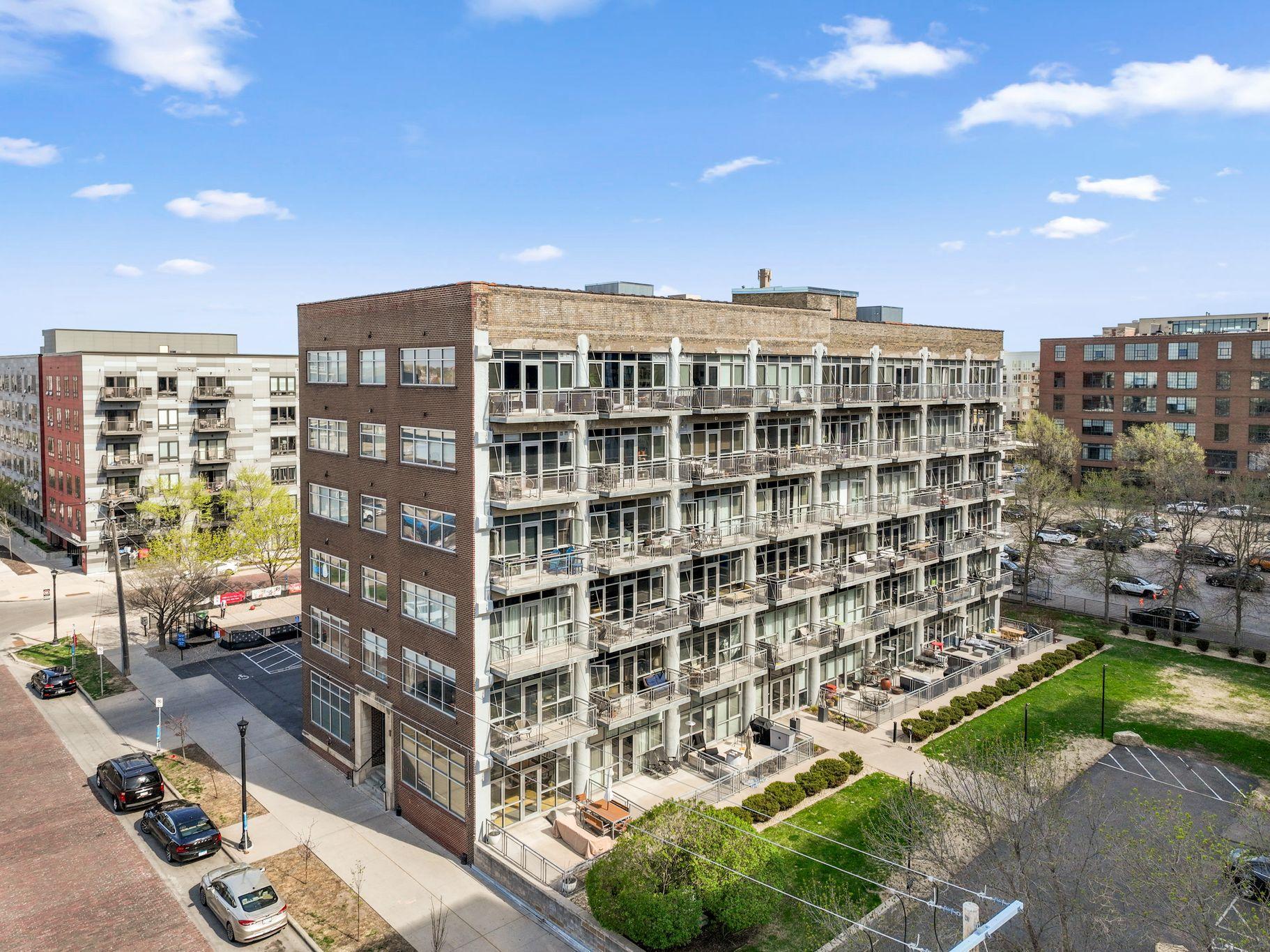 748 3rd Street N Unit: 601