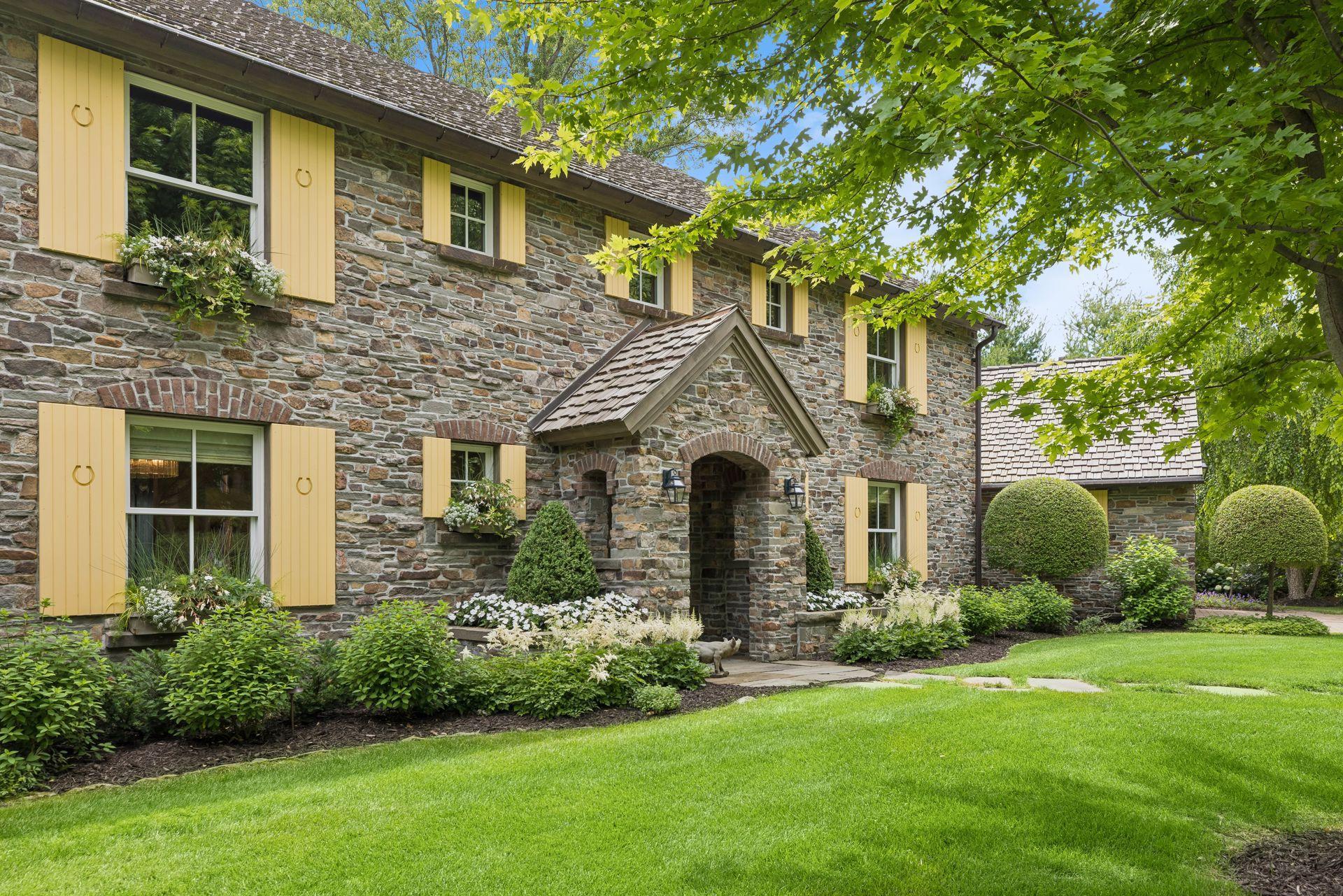 520 Ferndale Road W