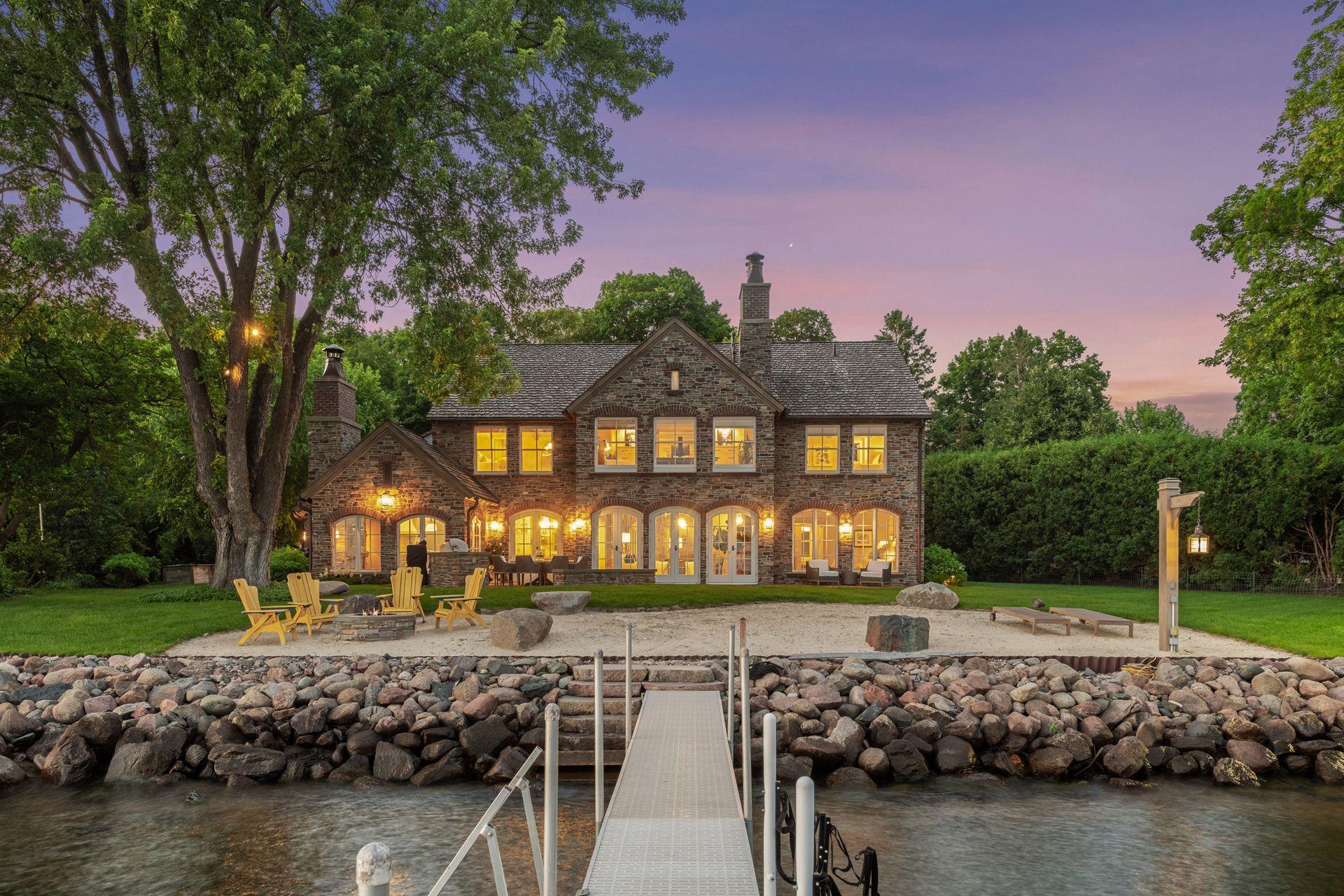 520 Ferndale Road W