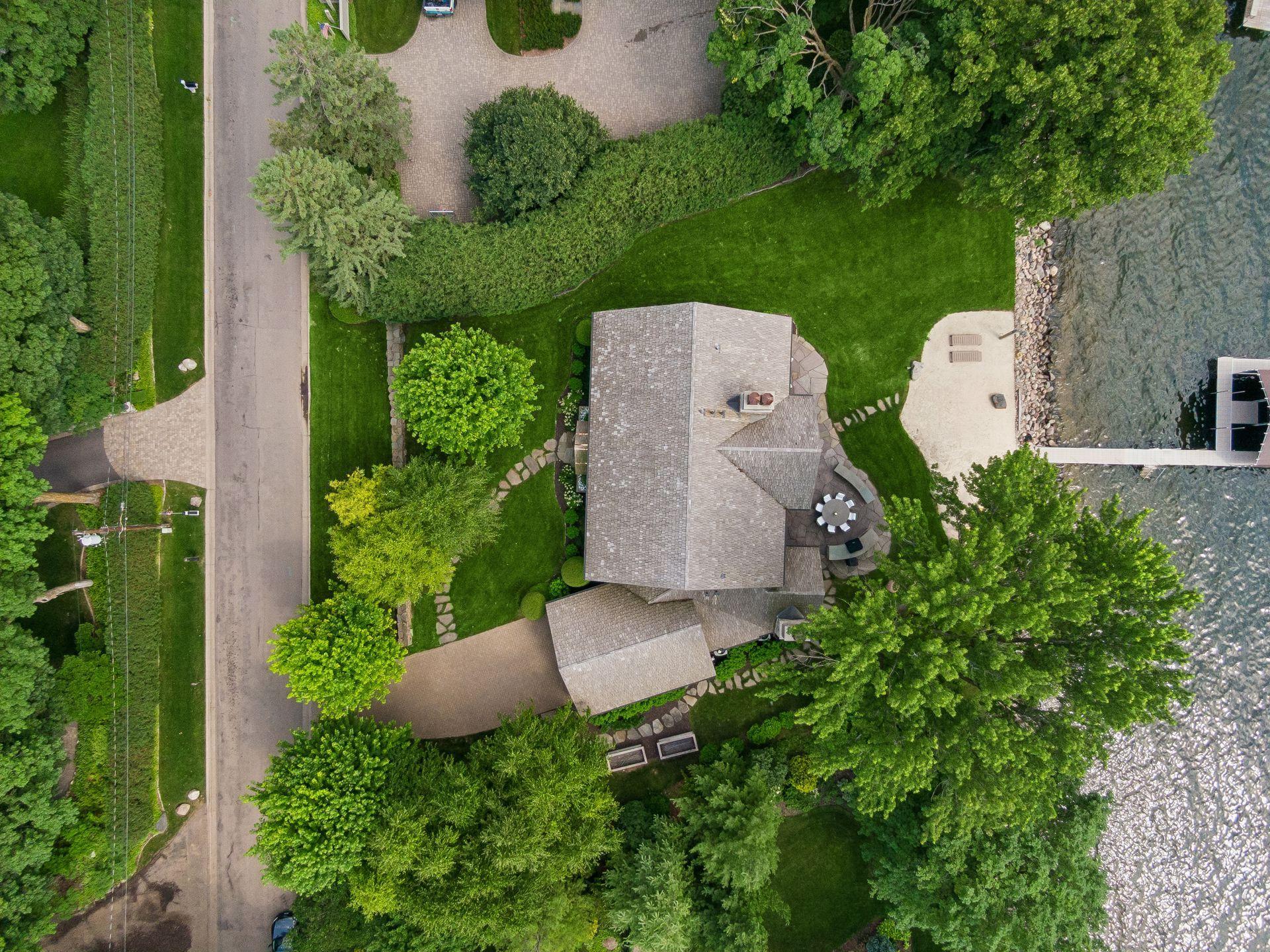 520 Ferndale Road W