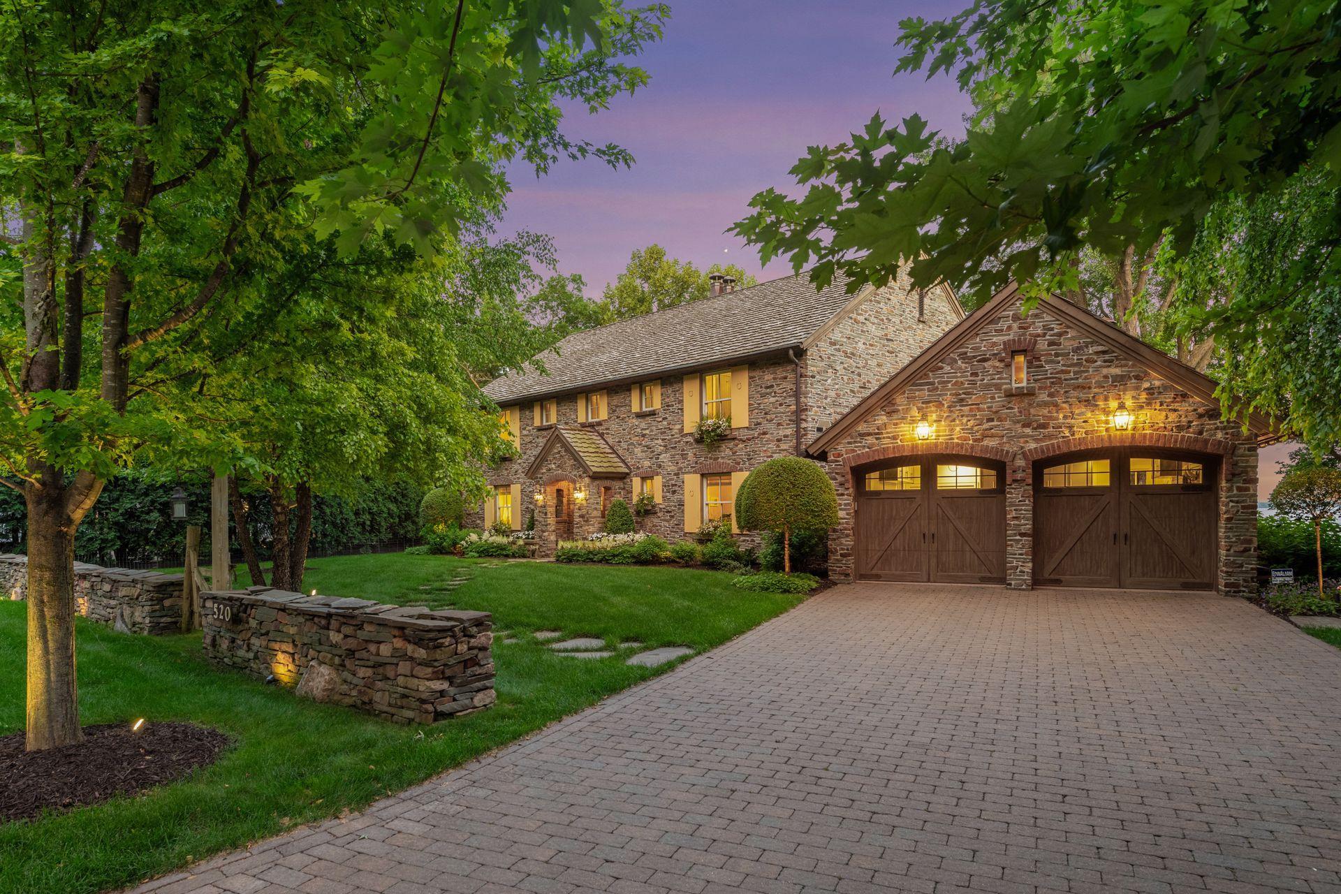 520 Ferndale Road W
