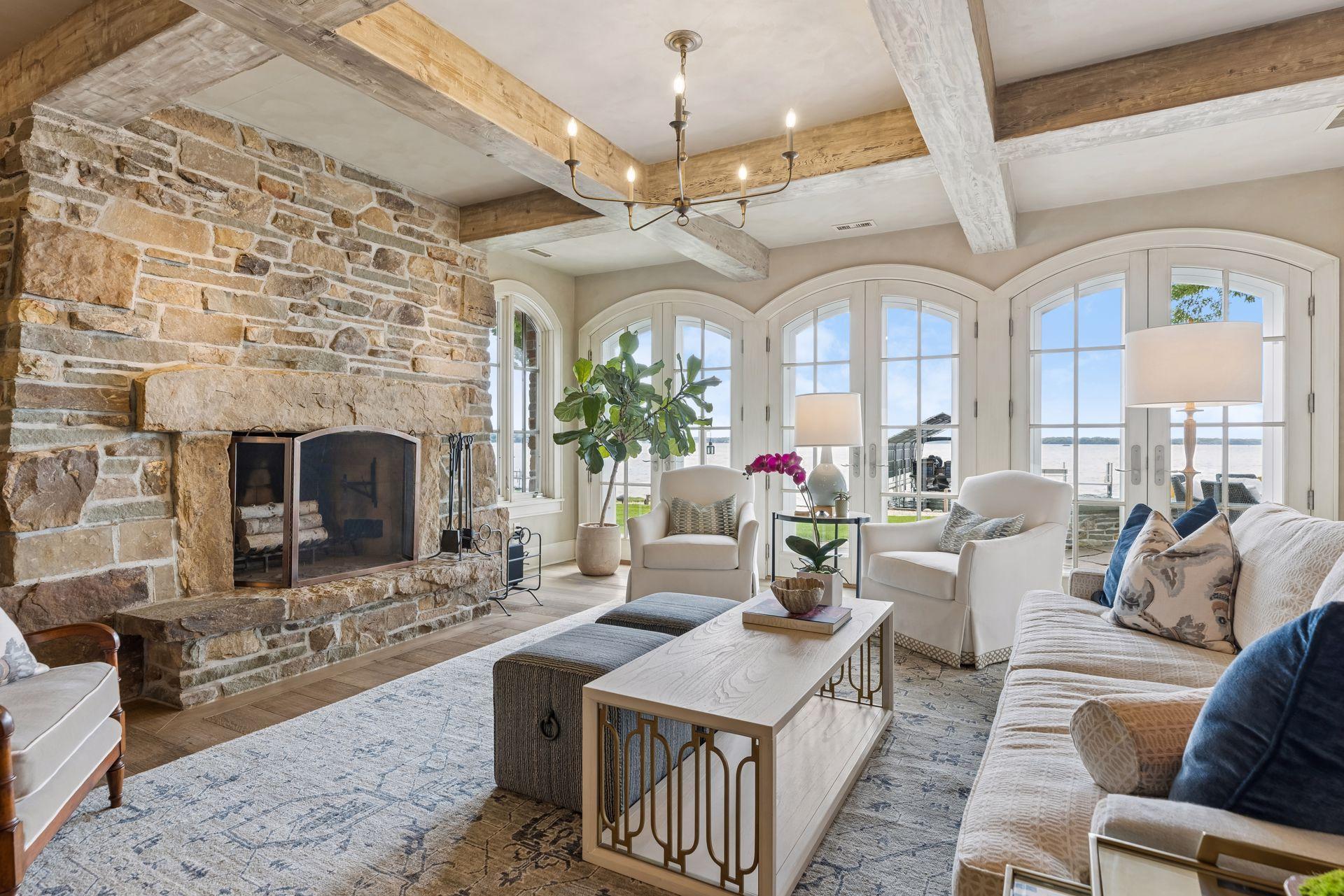 520 Ferndale Road W