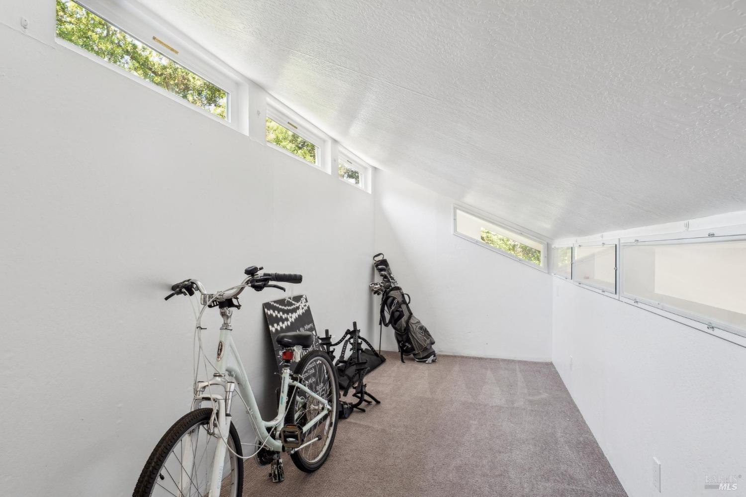25 Palomino Cir