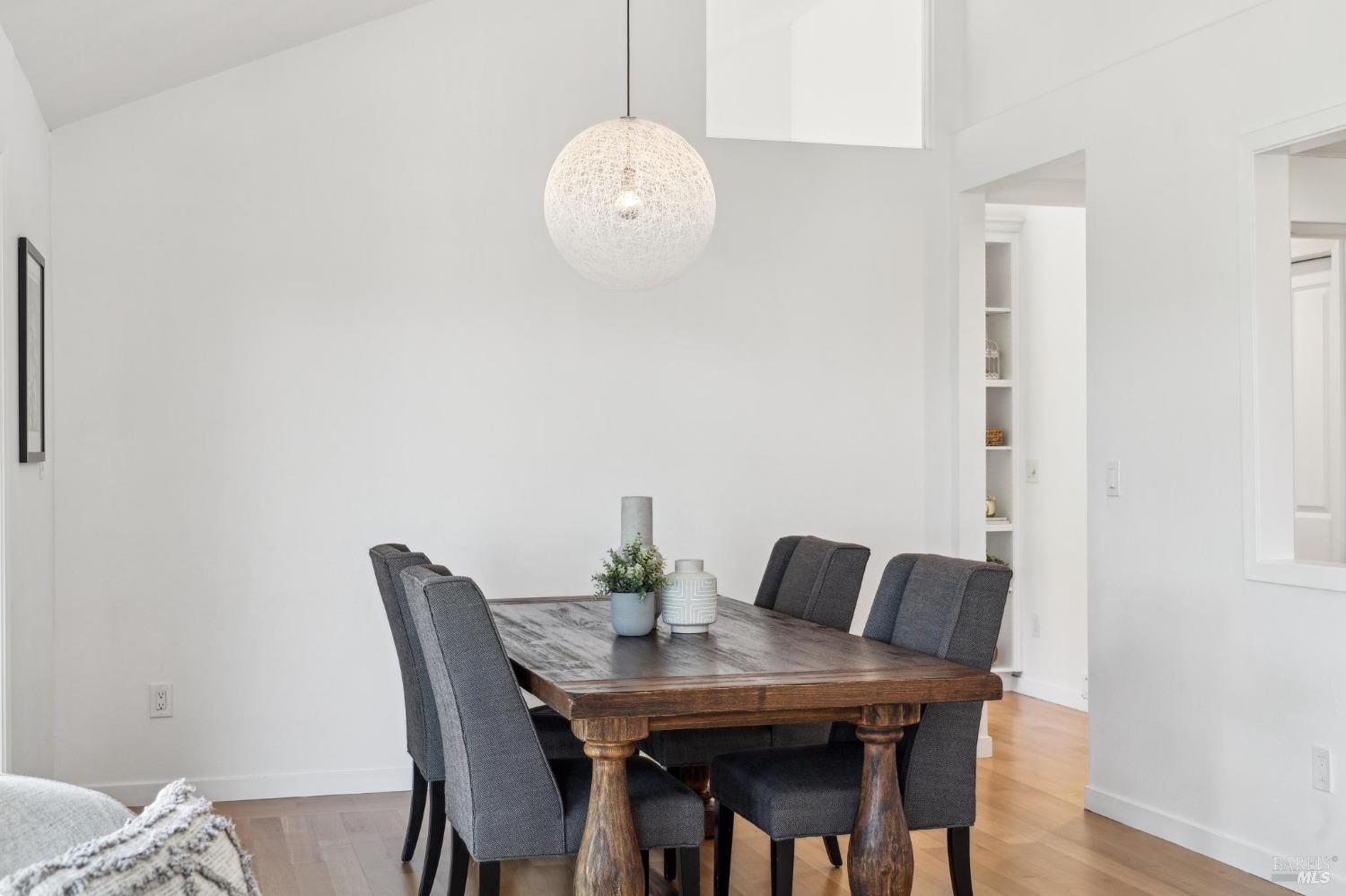 25 Palomino Cir