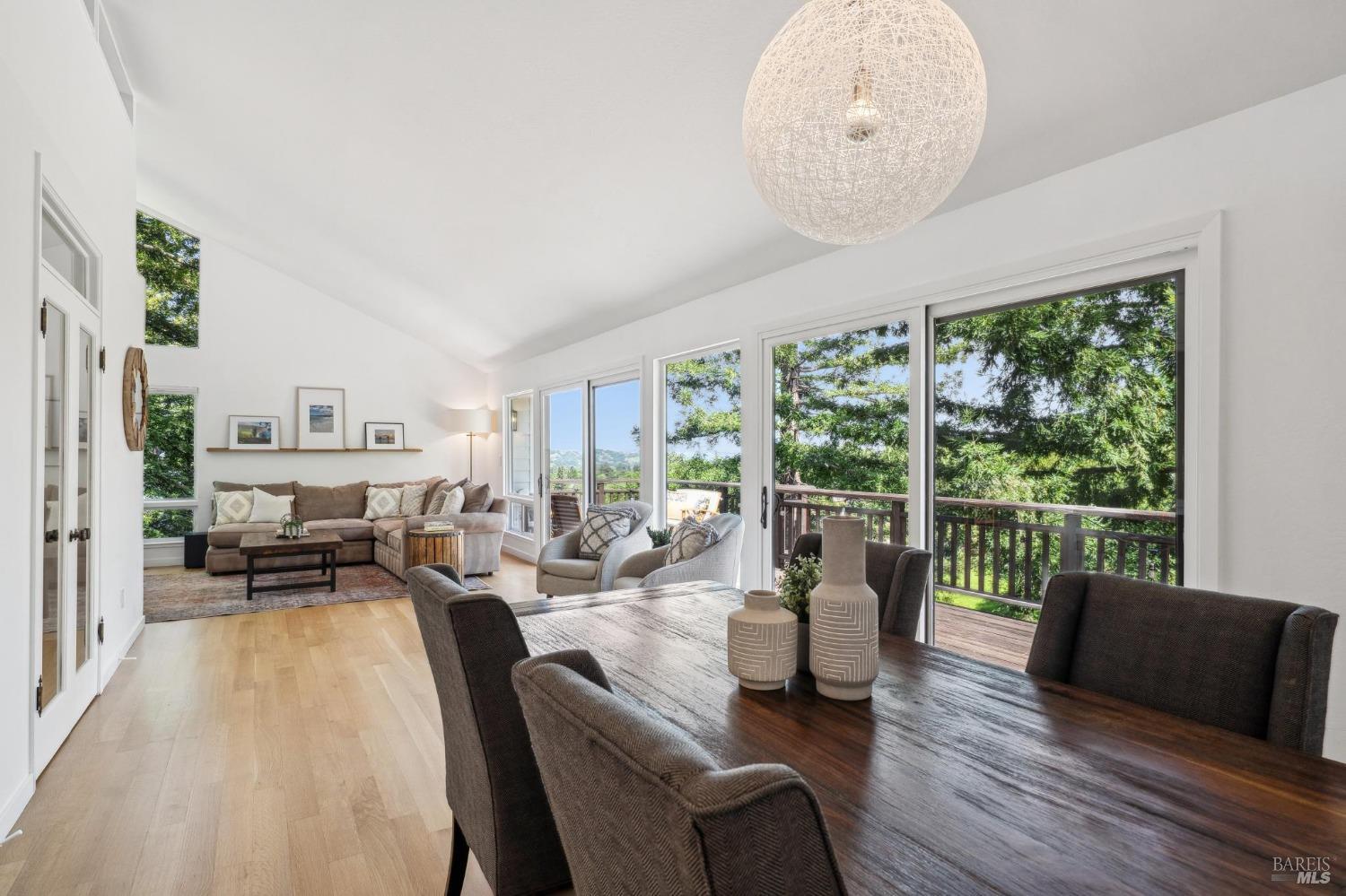 25 Palomino Cir