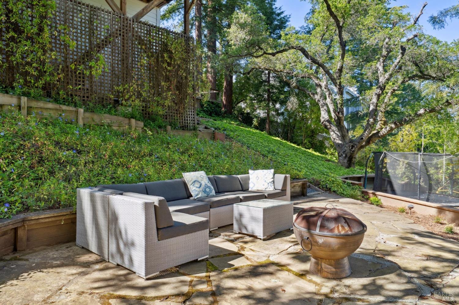 25 Palomino Cir