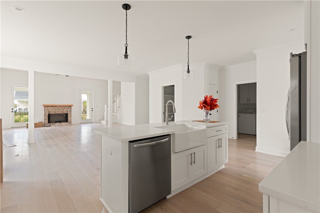 1007 Conservation Lane