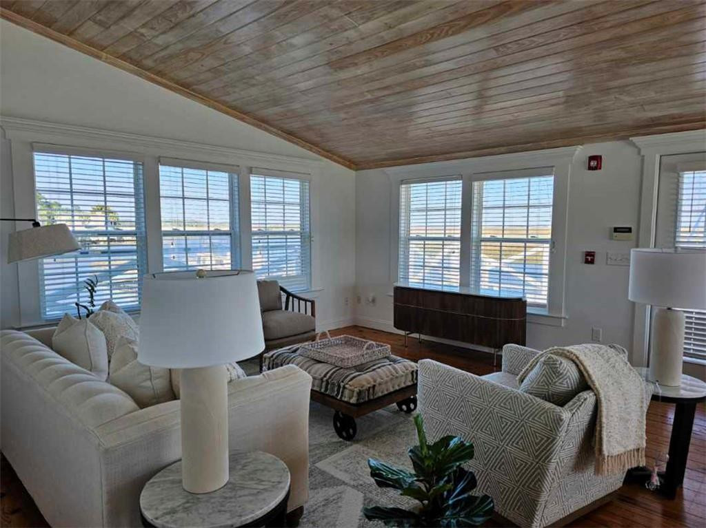 52 hidden Harbor Road