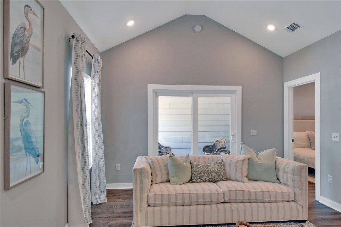 108 North Chapel Drive