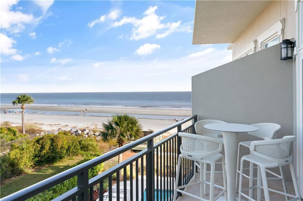 800 Ocean Blvd 205