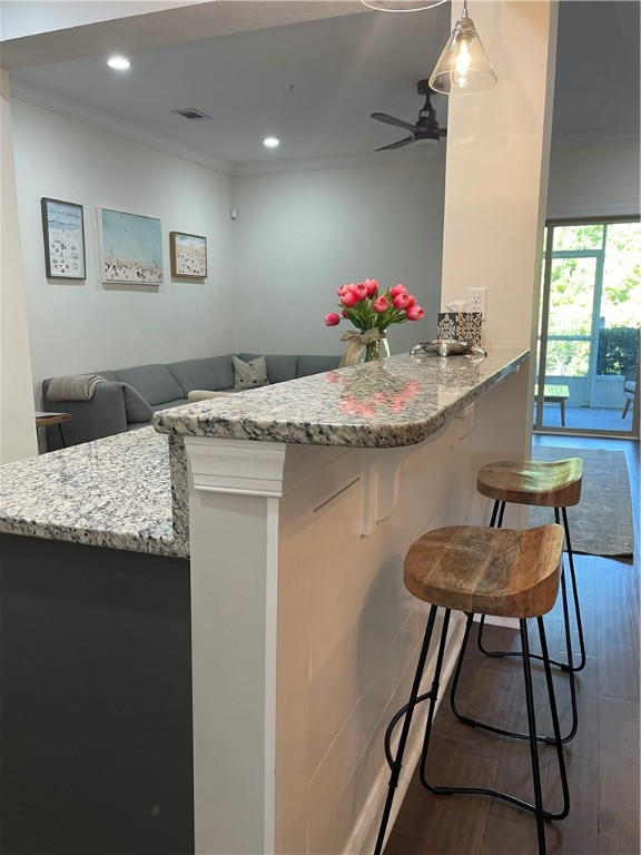 803 Mariners Circle