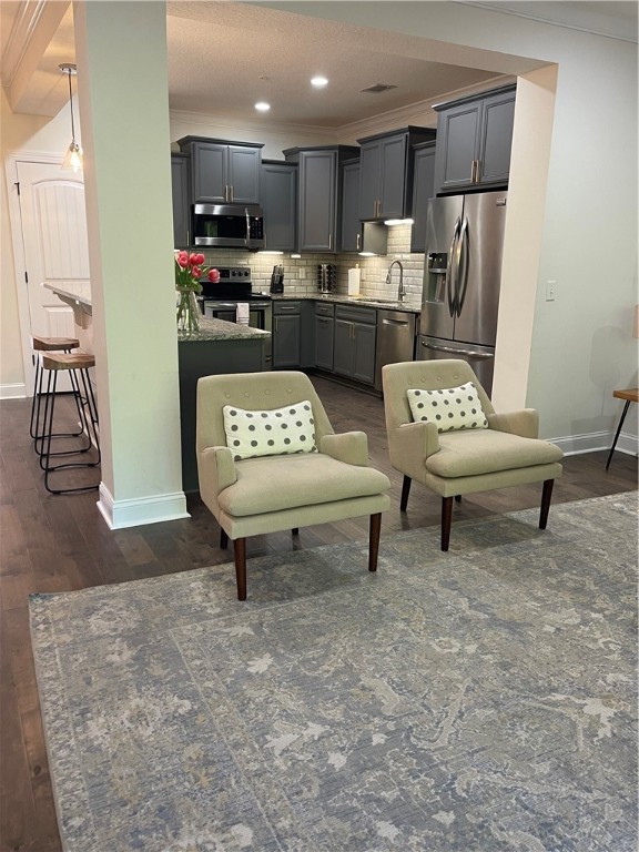 803 Mariners Circle