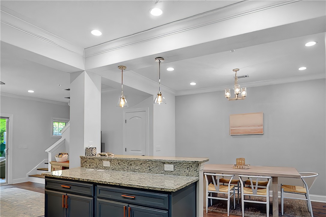 803 Mariners Circle