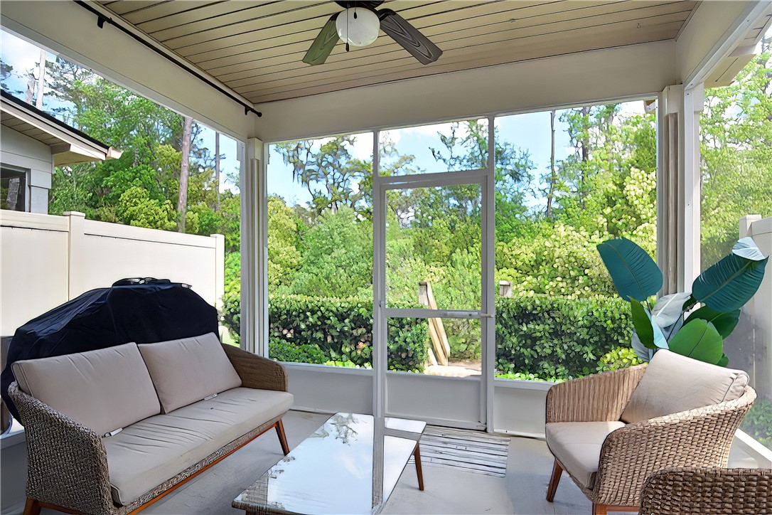 803 Mariners Circle