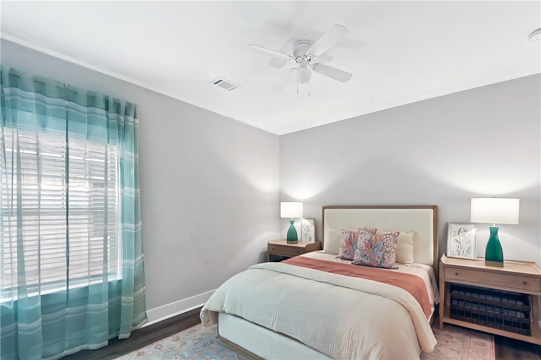 215 Bottlebrush Walk