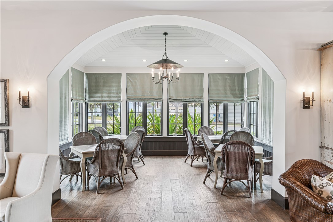 225 Bottlebrush Walk