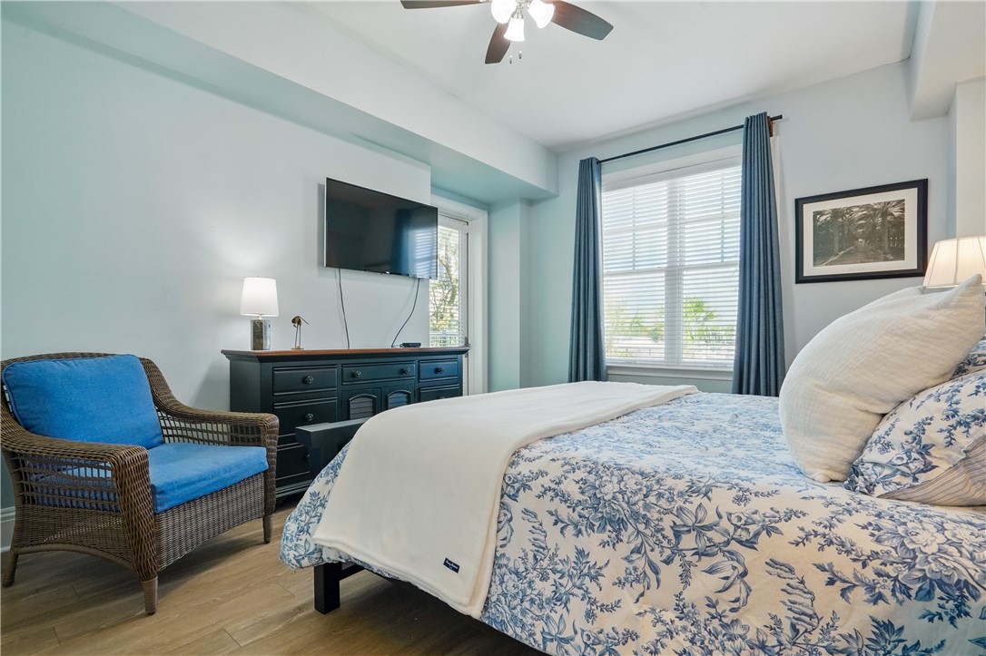 20 Waterfront Drive 121