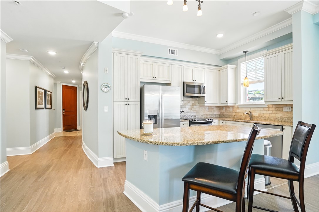 20 Waterfront Drive 121