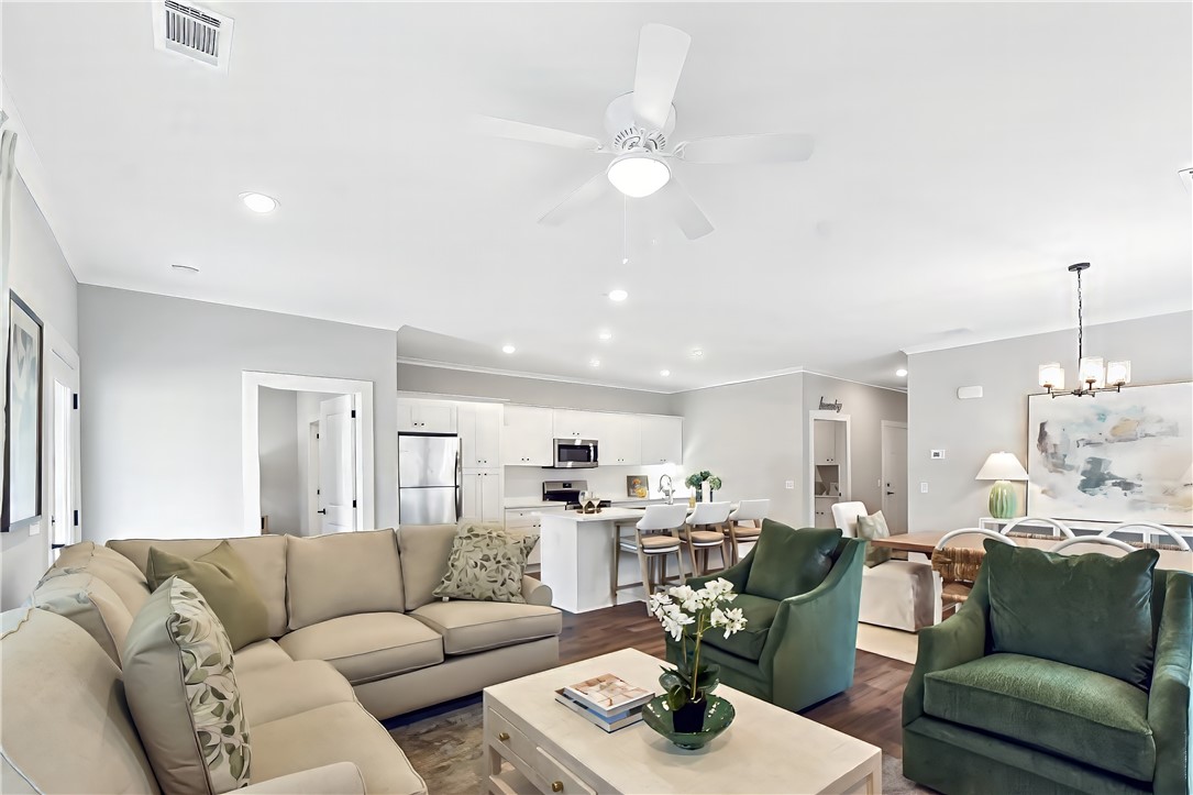 106 Bottlebrush Walk