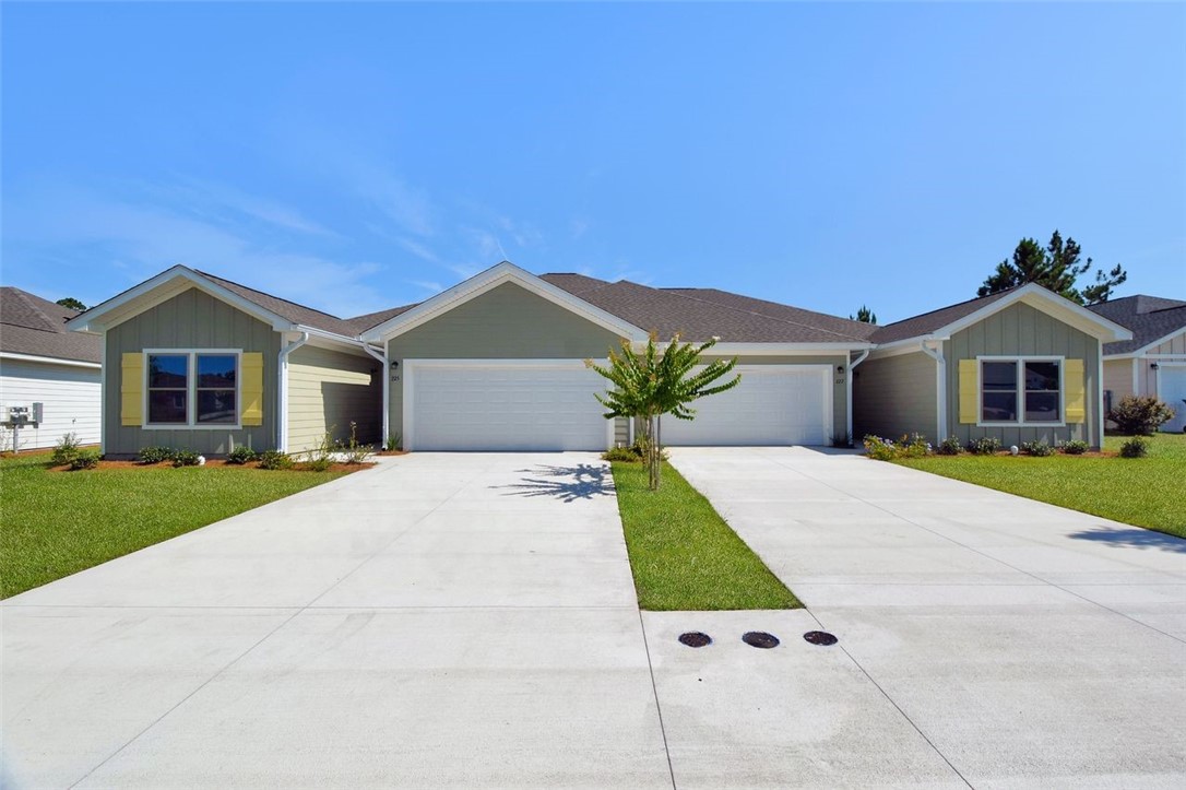 303 Bottlebrush Walk