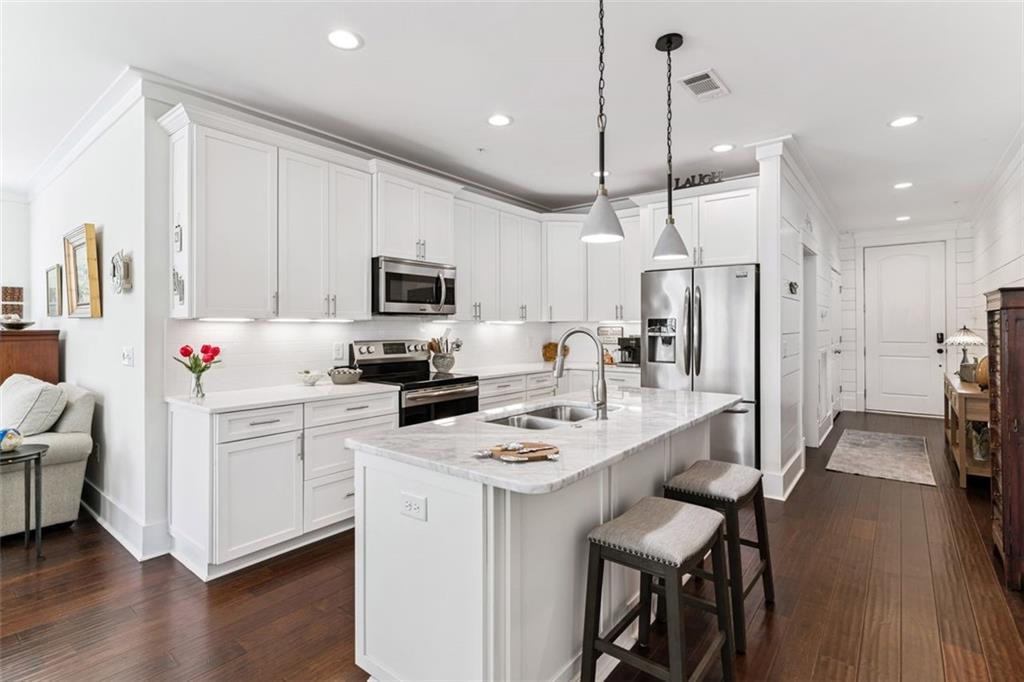 105 Gascoigne Ave 103