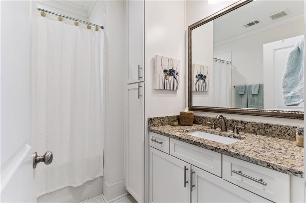 105 Gascoigne Ave 103