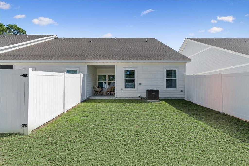 33 E Chapel Drive