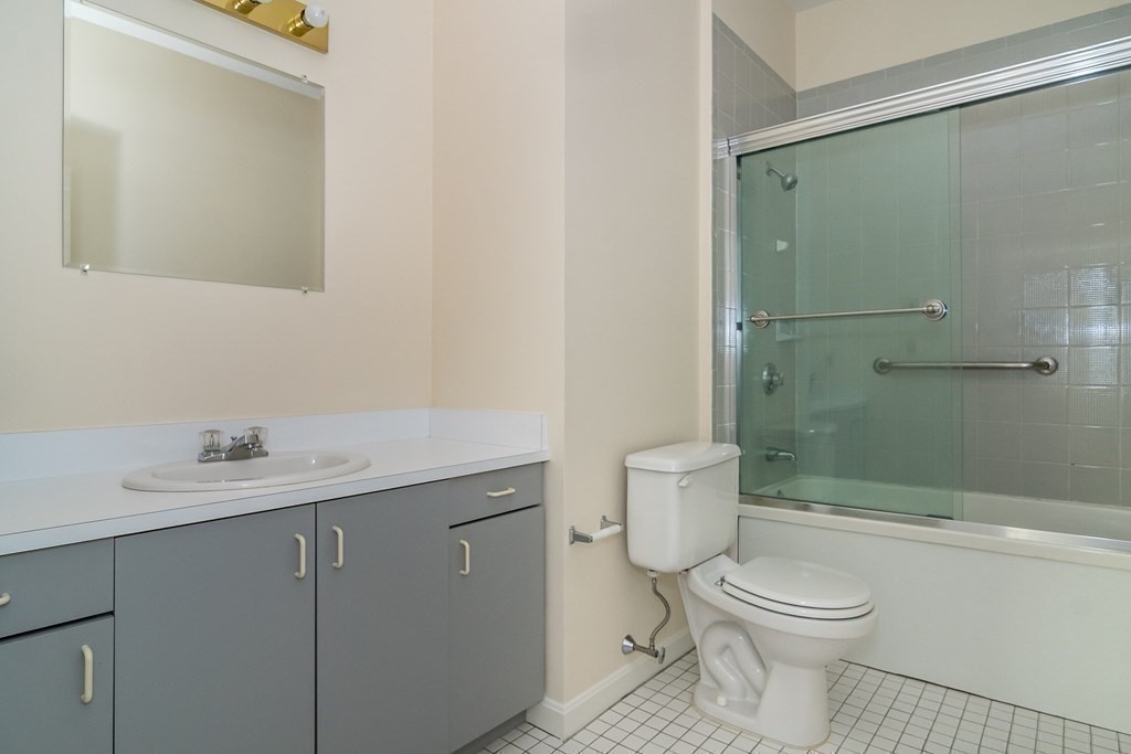 785 Washington Street # 304