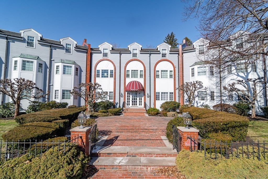 785 Washington Street # 304