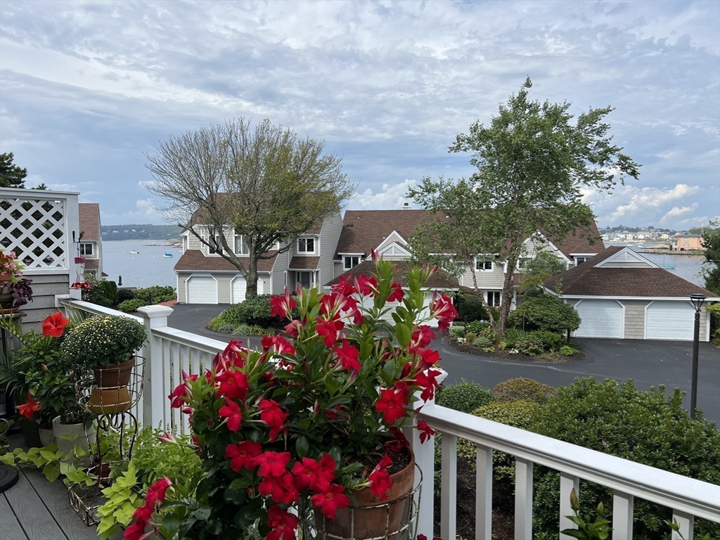15 Raven Ln # 15