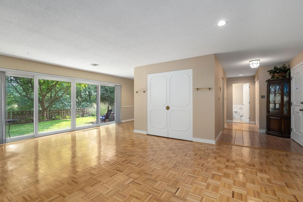 1210 Greendale Ave # 308