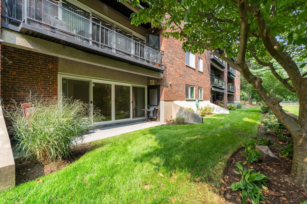 1210 Greendale Ave # 308