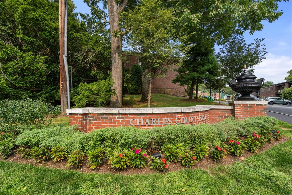1210 Greendale Ave # 308