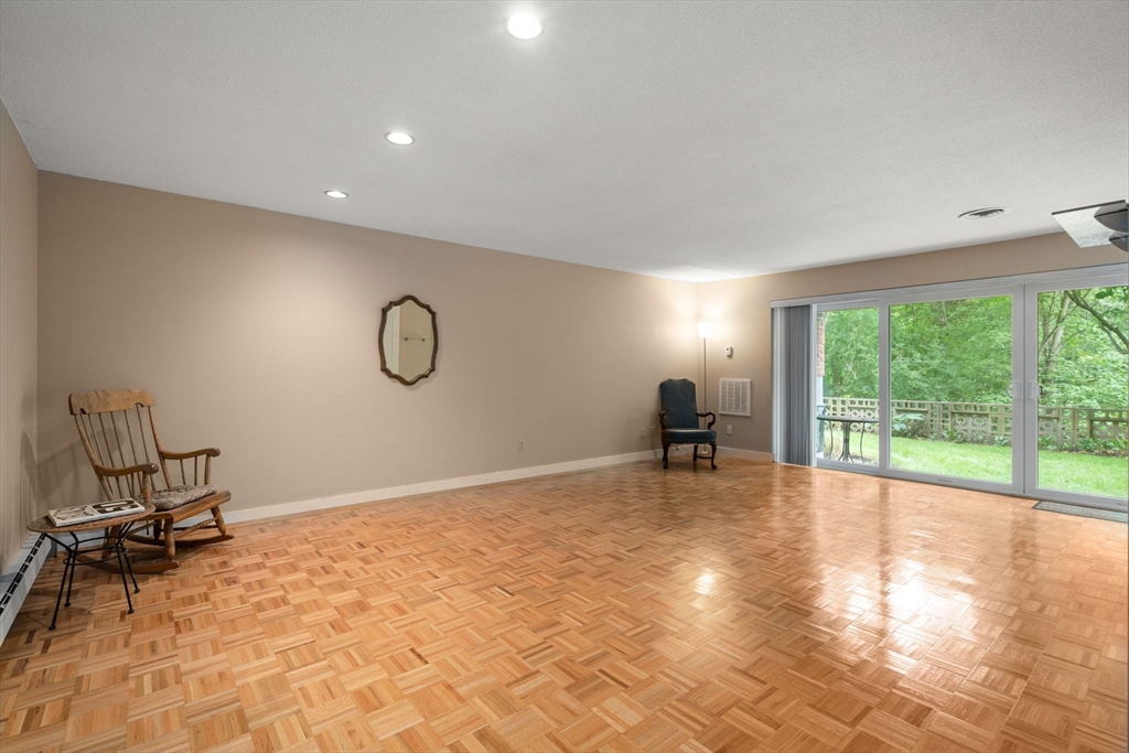 1210 Greendale Ave # 308