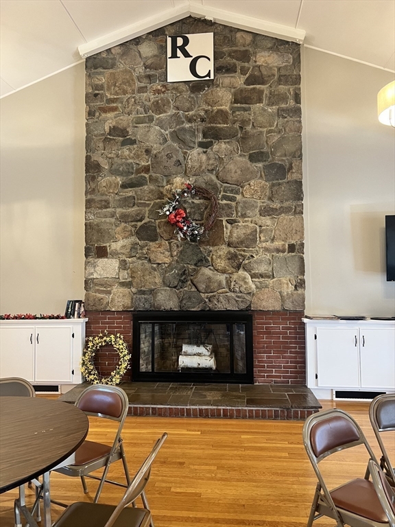 7 Rainbow Pond Dr # 1