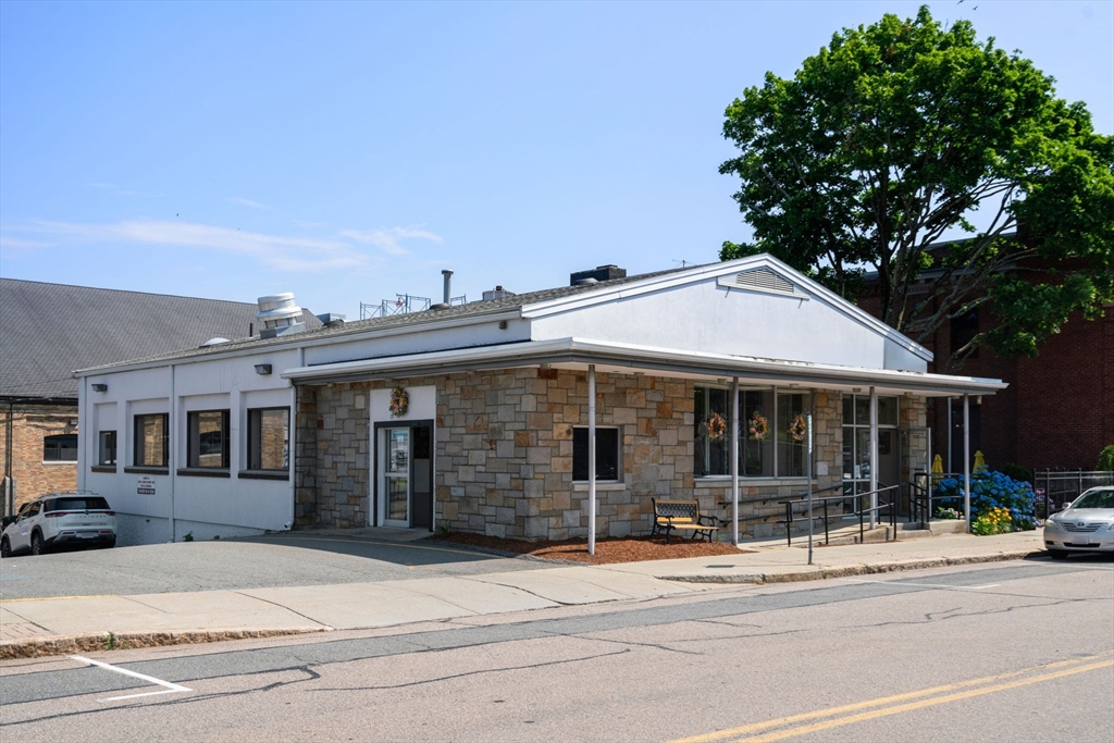 157 Central St